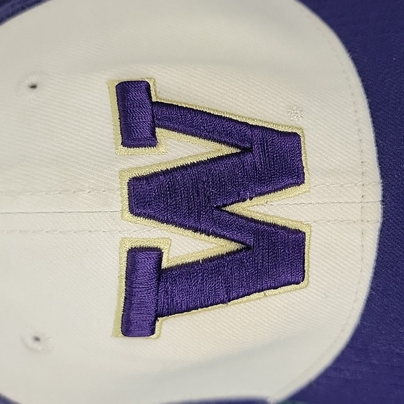 UW New Era Purple & White Baseball Cap 22 Inch Medium-Large - Picture 3 of 12